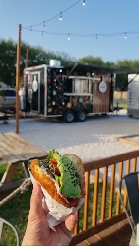 La Lola (Food Truck) La Lola (Food Truck)