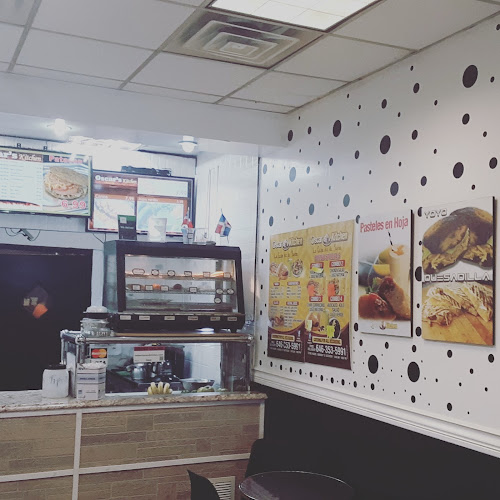 Oscar's Kitchen La Casa De La Yaroa Y Patacon Oscar's Kitchen La Casa De La Yaroa Y Patacon