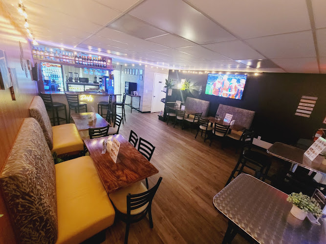 Choroni Bakery / Cafe & Wine Bar Choroni Bakery / Cafe & Wine Bar