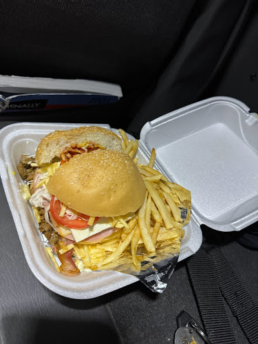 EDGAR BURGER Venezuelan Street Food EDGAR BURGER Venezuelan Street Food