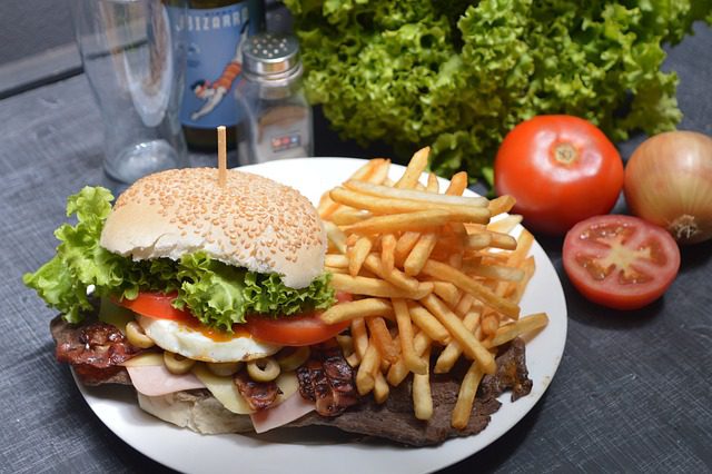 Don Pollo Burguer (cómida Rapida Venezolana )