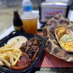 Naguara Pepitos & Grill