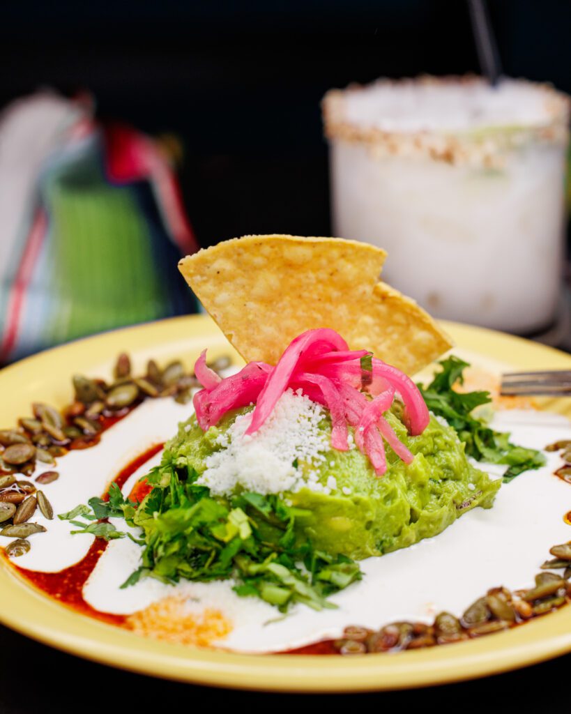 Tavos Antojitos Y Tequila